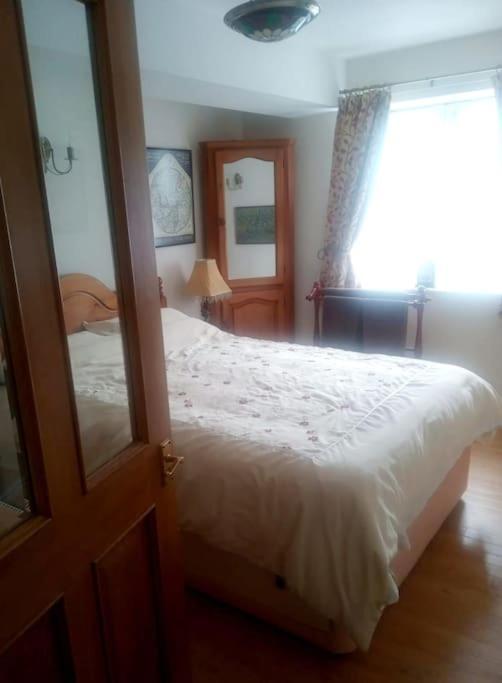 Charming, Wonderfully Cosy One Bedroom Apartment Giggleswick Bagian luar foto