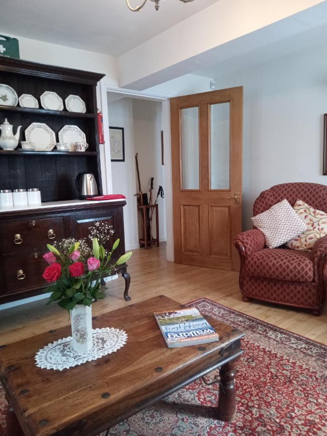 Charming, Wonderfully Cosy One Bedroom Apartment Giggleswick Bagian luar foto
